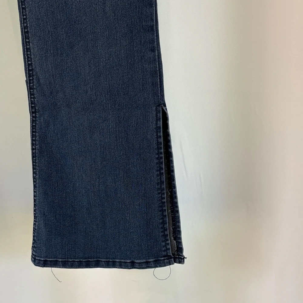 Women's Wit and Wisdom Blue Jeans - Picture 5 of 8